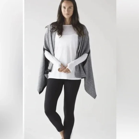 Lululemon Vinyasa Scarf Rulu Parallel Stripe Pigment Gray Heathered Black - Picture 1 of 5